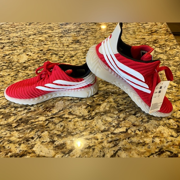 Adidas sobakvo red and white size 7 - Picture 7 of 12